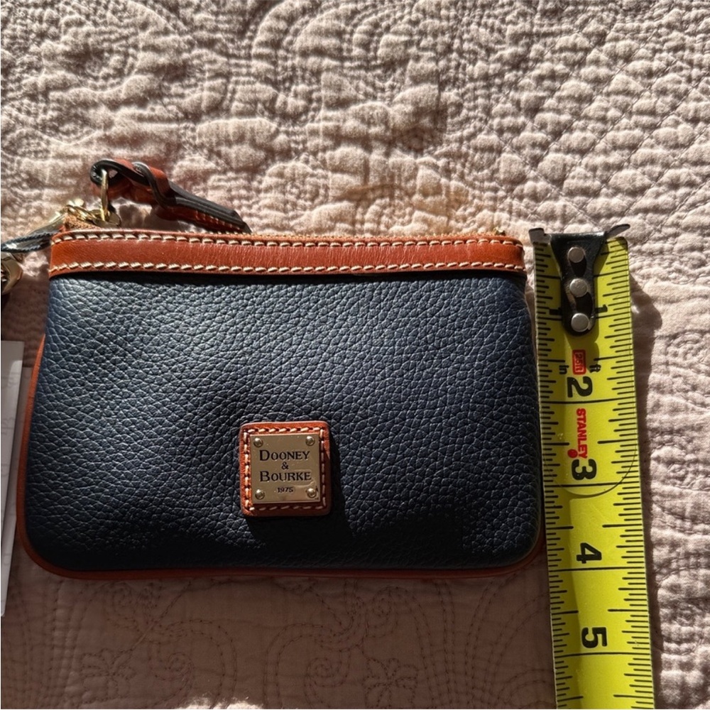 Dooney & Bourke Wristlet - Picture 4 of 17